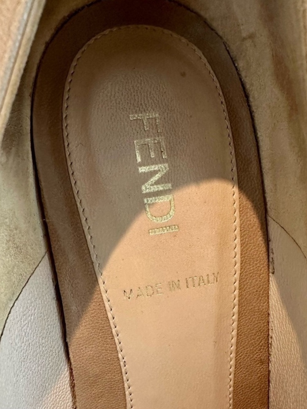 Fendi Fendista Platform Pumps - Picture 11 of 16